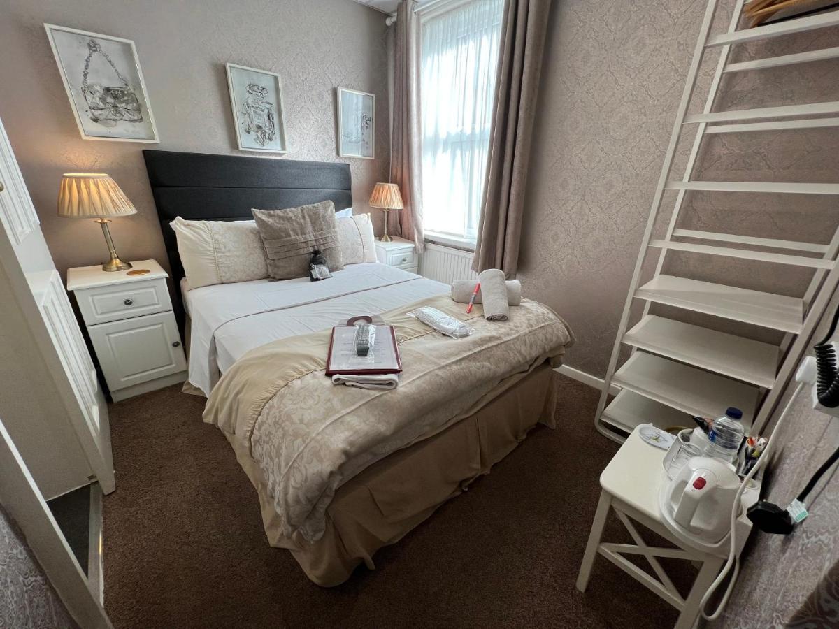 Raffles Hotel Blackpool Eksteriør bilde